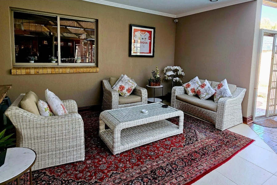 4 Bedroom Property for Sale in Heuwelsig Free State